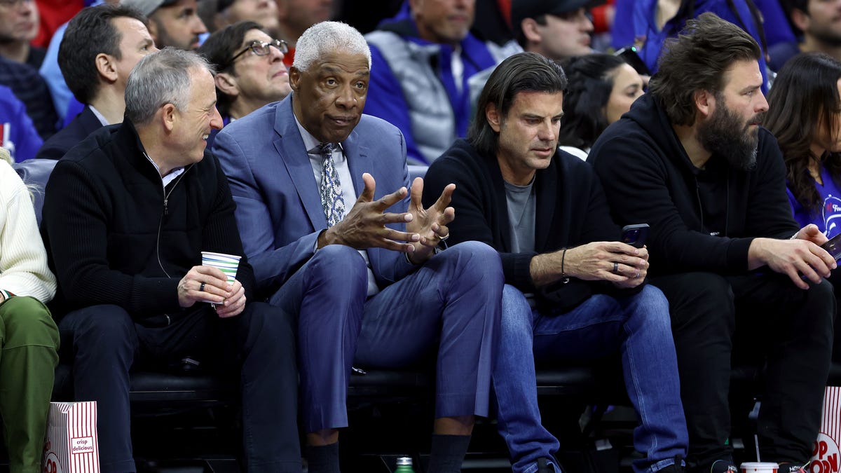 Sixers legend Julius Erving ranked No. 4 small forward in NBA history