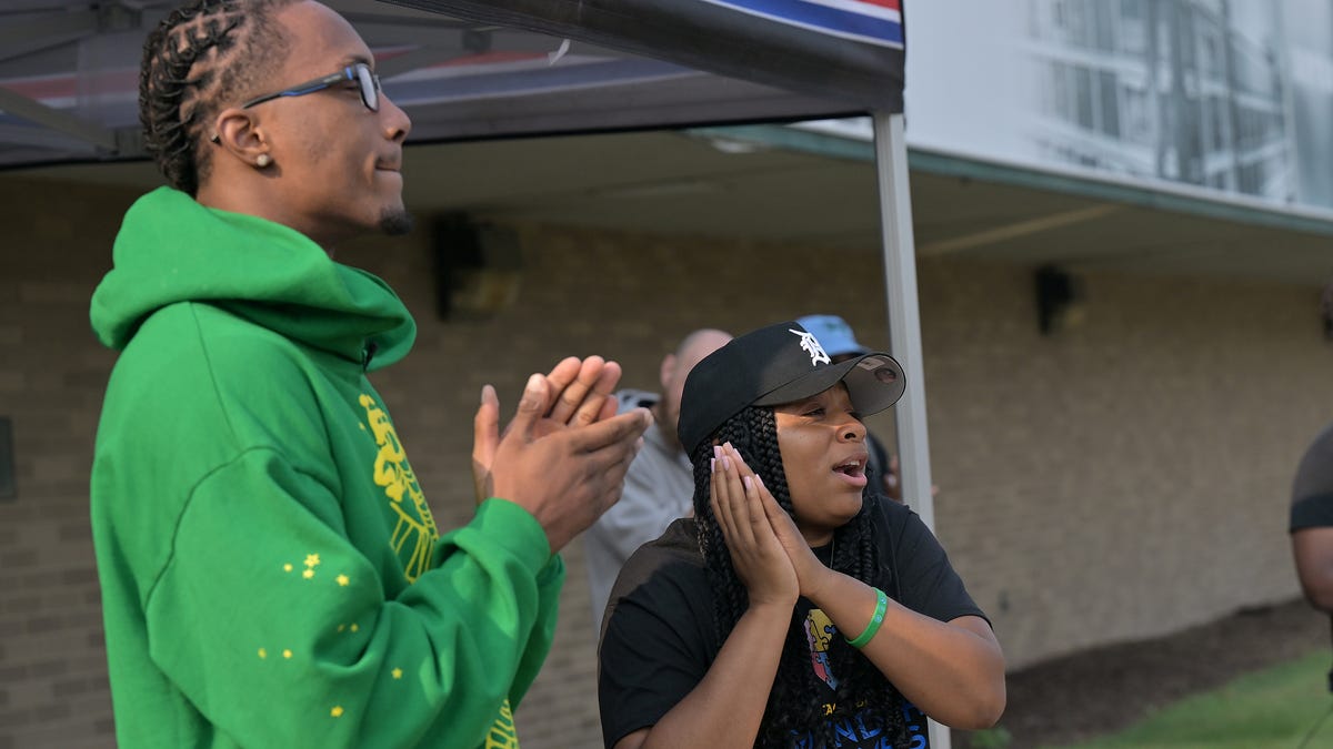 Pistons' Ron Holland shares philanthropic ambitions through PeacePlayers Friendship Games