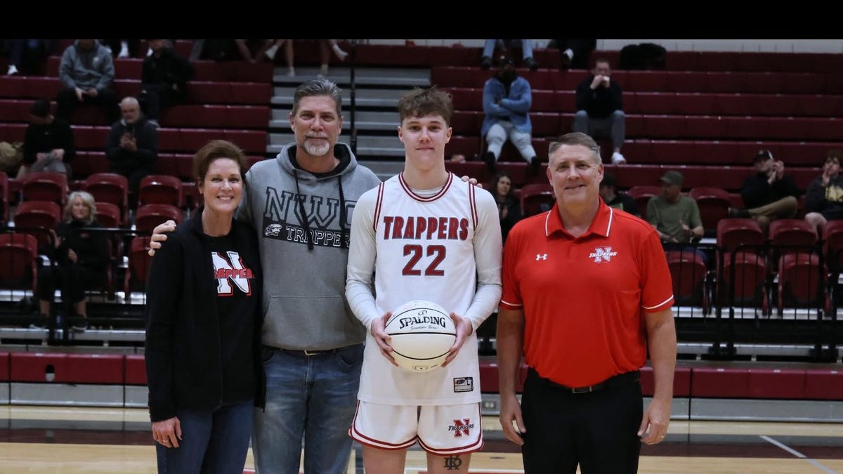 Drew Larson is Blue FCU's top men's college basketball player in 2025