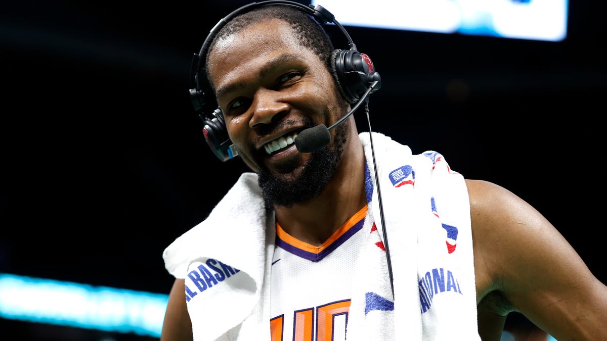 Kevin Durant perfectly responded to Thunder banner night trolls