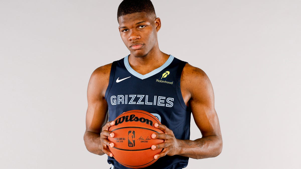 Cedric Coward to wear jersey number to begin career