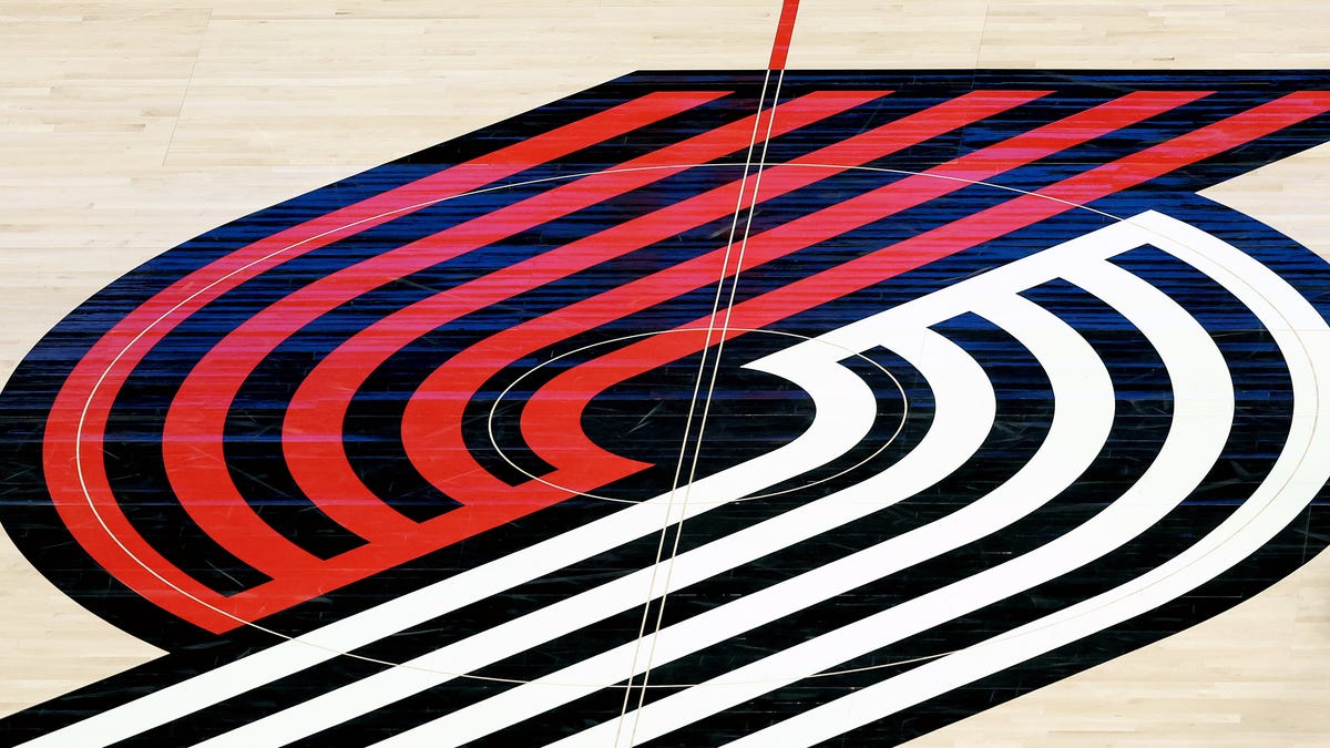 Trail Blazers being sold to Hurricanes owner Tom Dundon