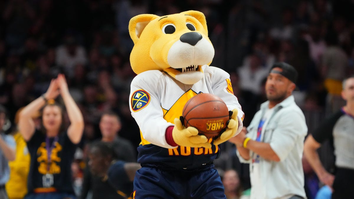 Ex-Nuggets mascot sues team for wrongful termination after injury