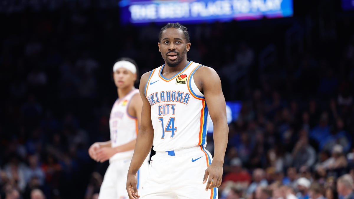 NBA champion leaves OKC Thunder for Spurs