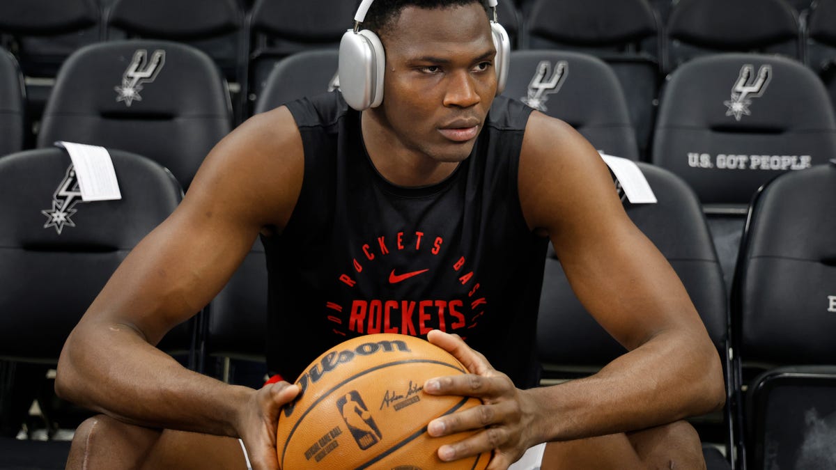 Center N’Faly Dante, assistant coach Mike Moser set to leave Rockets