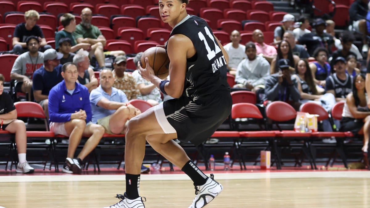 Carter Bryant hit the gym with Victor Wembanyama, others