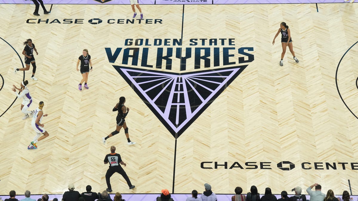 Valkyries Fashion Show will feature designs form Tiffany Hayes