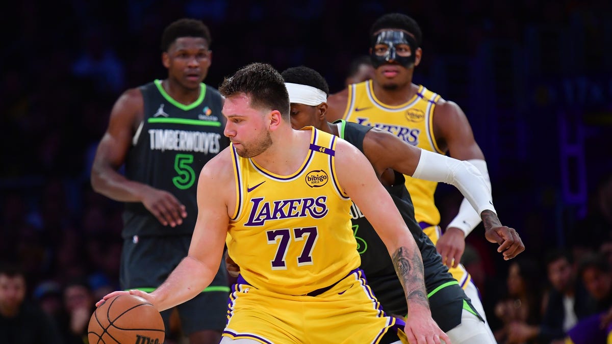 Luka Doncic strengthens relationship with Lakers, Overwatch