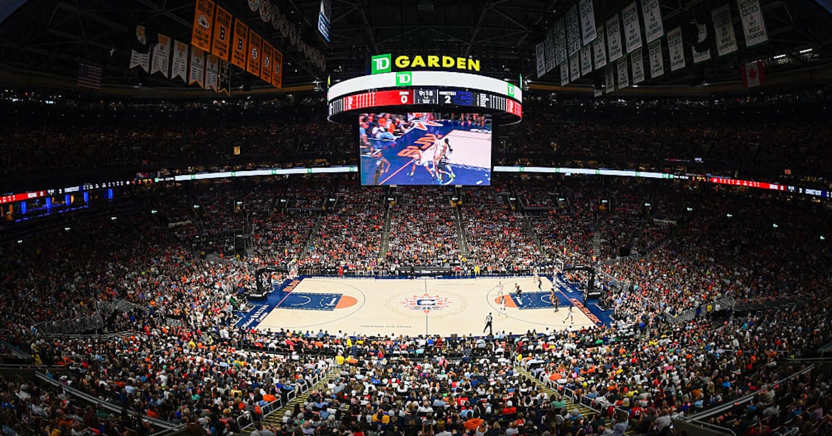 Steve Pagliuca agrees to buy Sun for record amount, relocate team to Boston