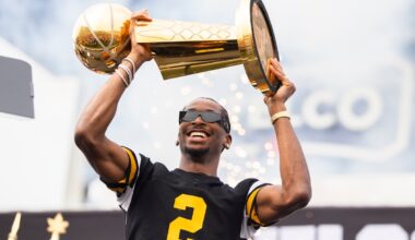 NBA superstar Shai Gilgeous-Alexander receives key to the city of Hamilton at hometown rally