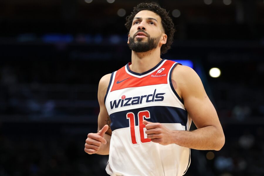 Wizards Re-Sign Anthony Gill To One-Year Deal