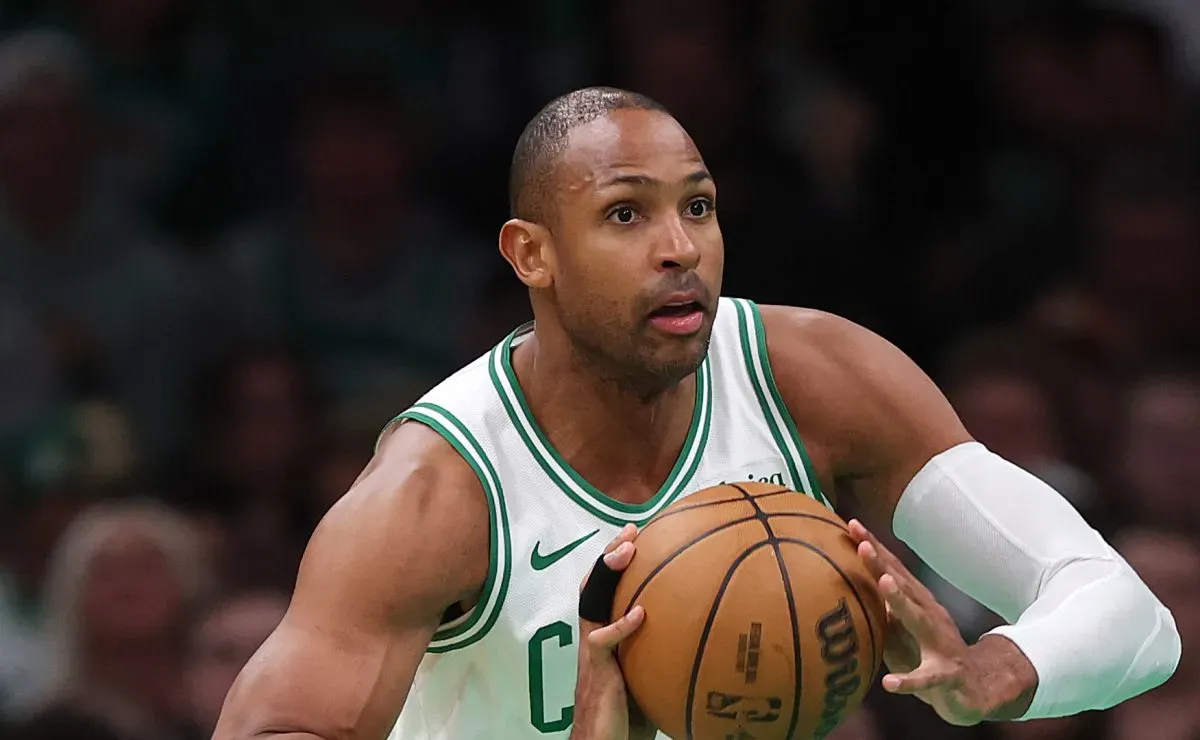 NBA rumors: Warriors reportedly have verbal agreement with Al Horford and two other stars, but something is holding it up