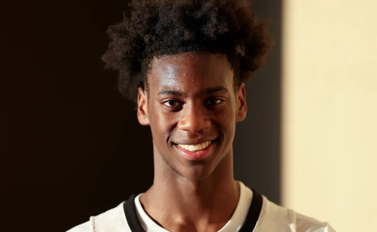 AJ Dybantsa takes a not-so-subtle shot at the Knicks