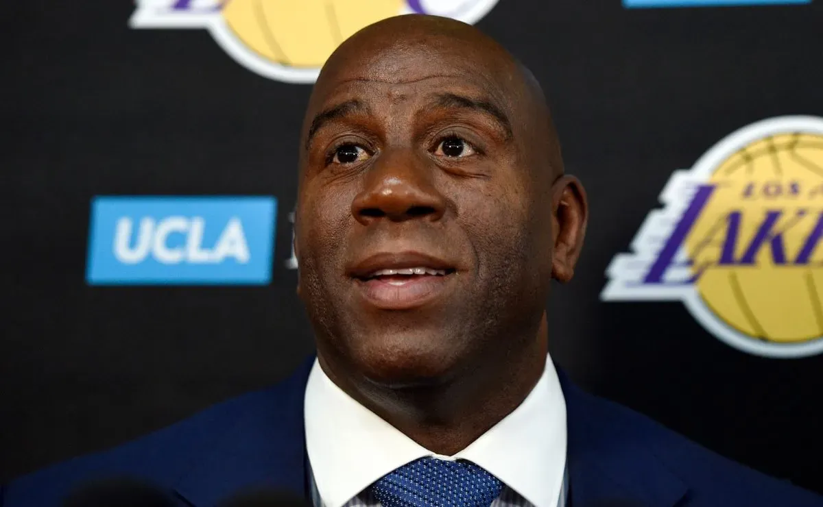 Lakers legend Magic Johnson weighs in on the greatest PG of all time, ranking a Pistons legend above Curry and Stockton