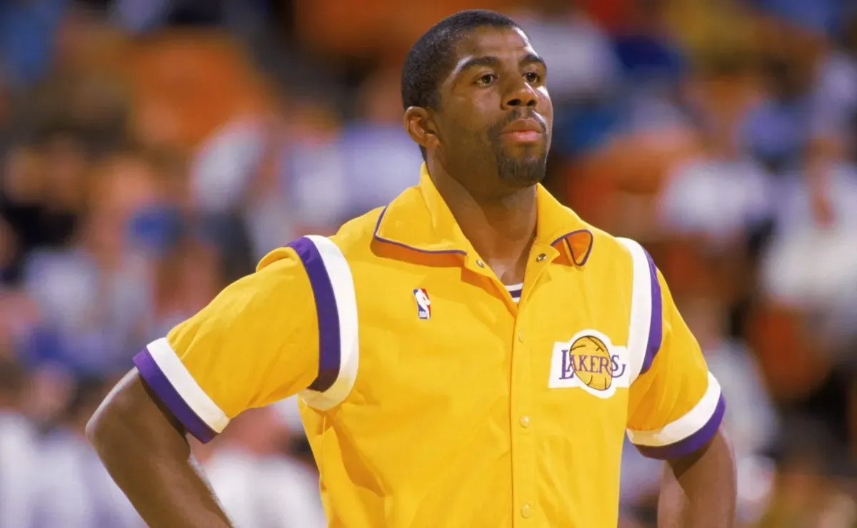 Lakers legend Magic Johnson sends a commemorative message to Kobe Bryant on his birthday