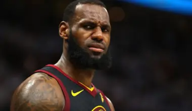 LeBron James names series that makes him the GOAT over Michael Jordan or Stephen Curry