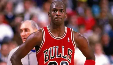 Michael Jordan’s former teammate compares Cowboys’ Jerry Jones situation with Nico Harrison in the Mavs