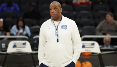 Analyst explains why Hubert Davis is on the hot seat at UNC