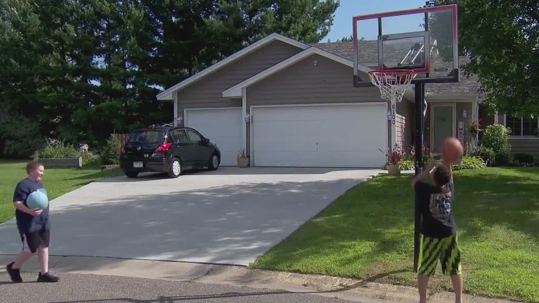 Albertville basketball hoop causing headaches
