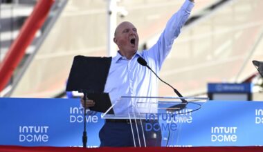 Gavin Newsom OKs last-call exception for bar in Clippers' new arena