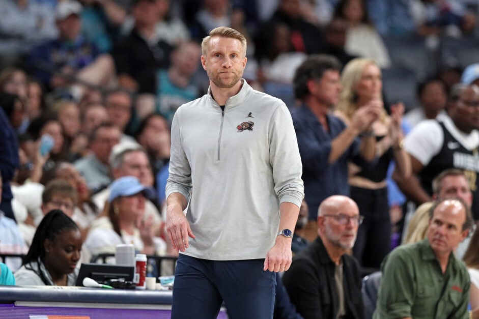 Interim head coach Tuomas Iisalo reacts during the second half against the Los Angeles Lakers at FedExForum.