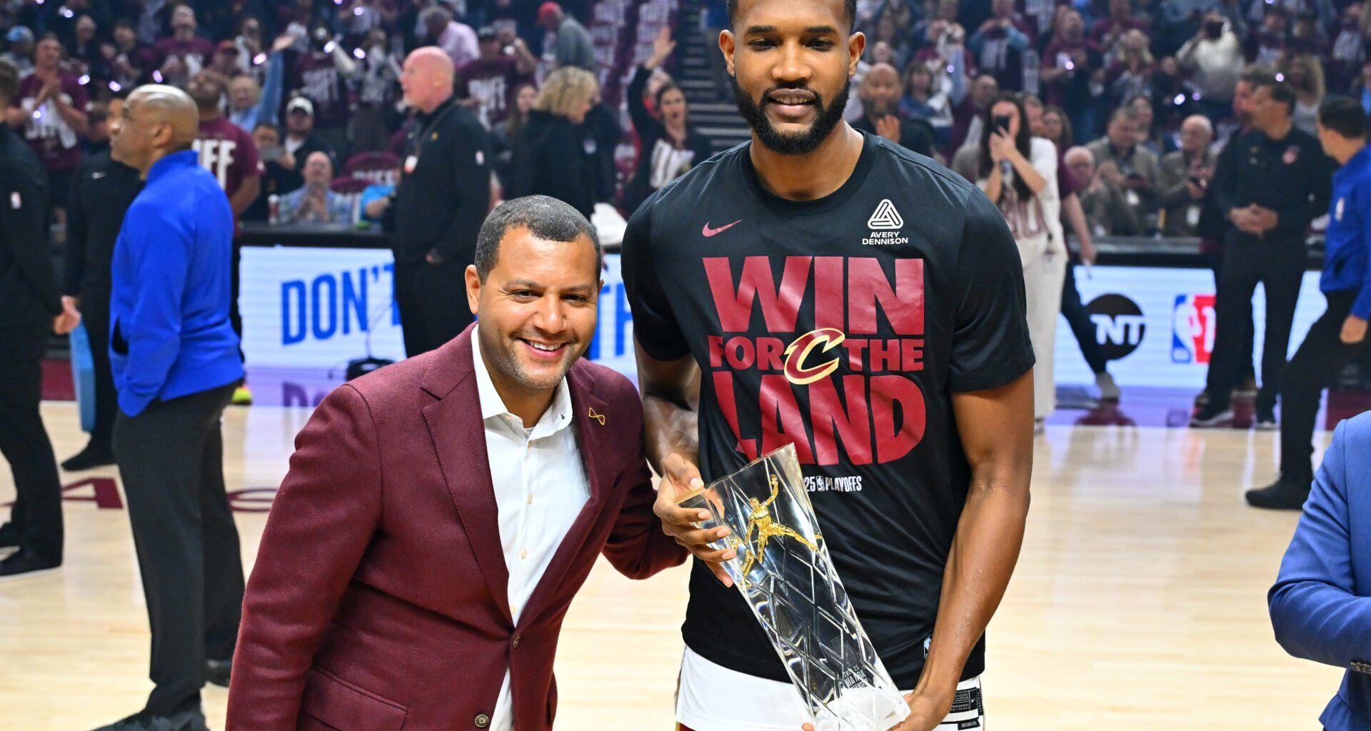 ‘Can do that…’ Reigning DPOY Evan Mobley sets his sights on another NBA award before 2027