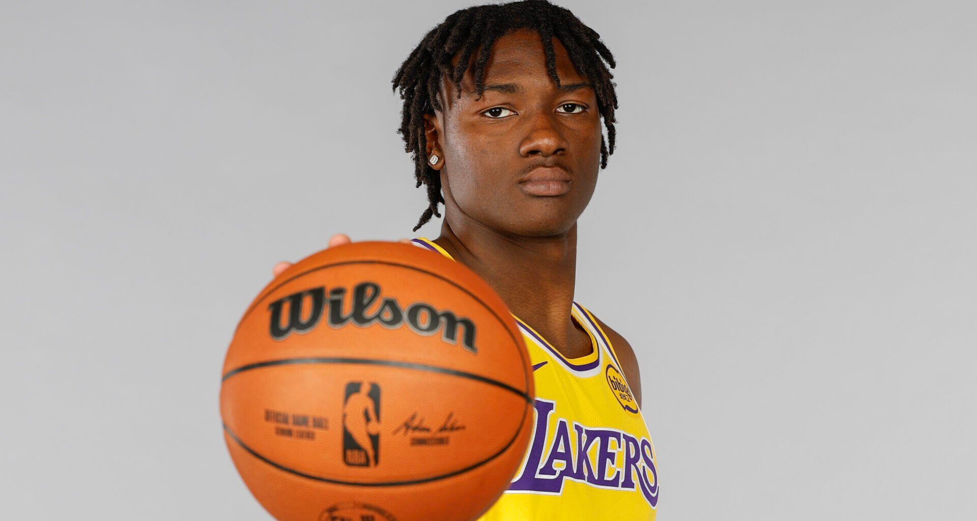 LA Lakers fans react to rookie Adou Thiero back in training after NBA Summer League absence