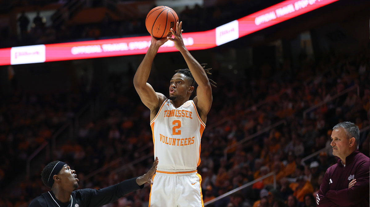 Tennessee Volunteers guard Chaz Lanier (2) shoots the ball against Mississippi State Bulldogs guard Shawn Jones Jr. (5) during the first half at Thompson-Boling Arena at Food City Center.