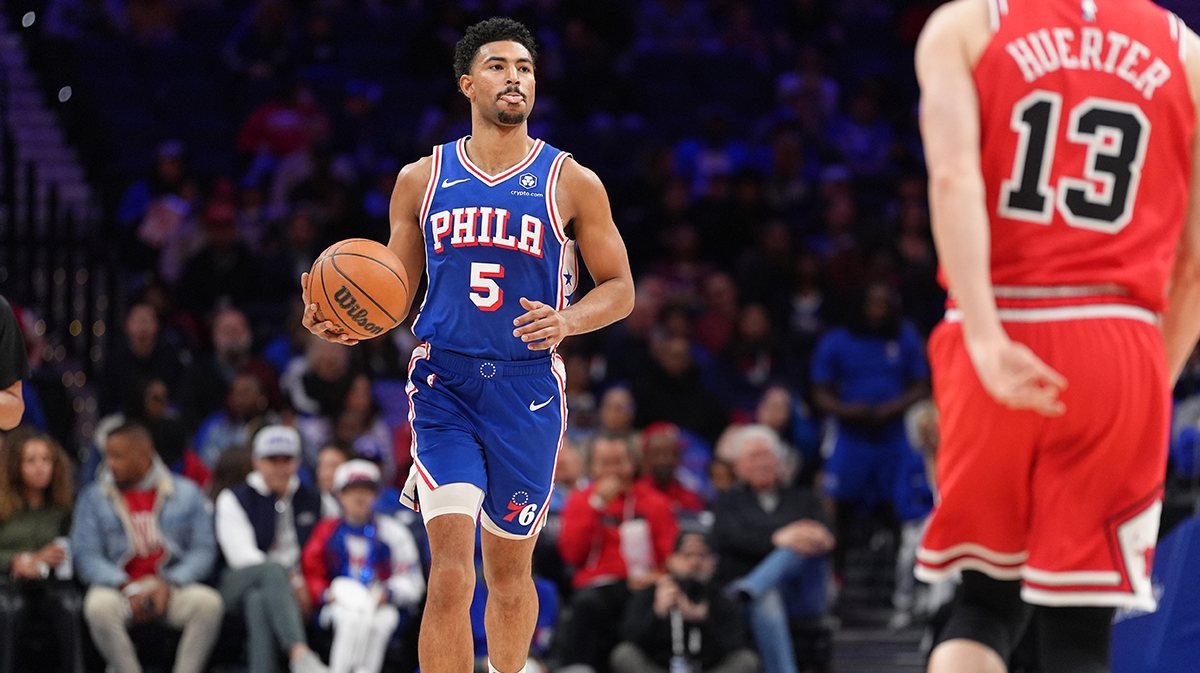 Philadelphia 76ers guard Quentin Grimes (5) controls the ball against the Chicago Bulls in the first quarter at Wells Fargo Center.