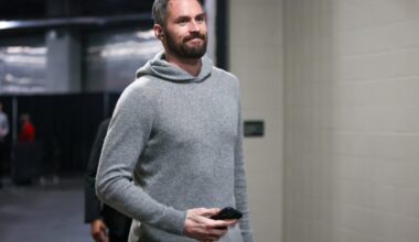 Kevin Love’s ex-Cavs teammate teases inside info about veteran’s future