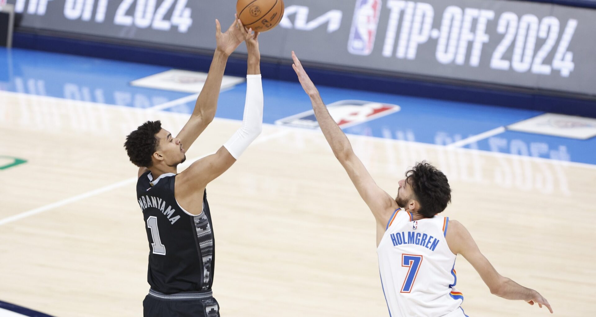 Thunder-Spurs Rivalry: Why a Christmas Showdown is Perfect