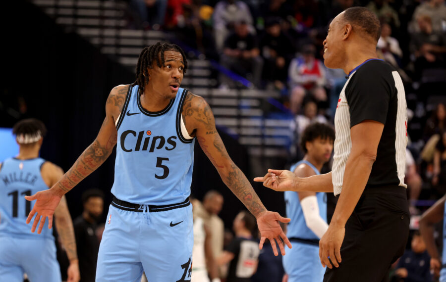 Western Notes: Wolves' Roster, Hyland