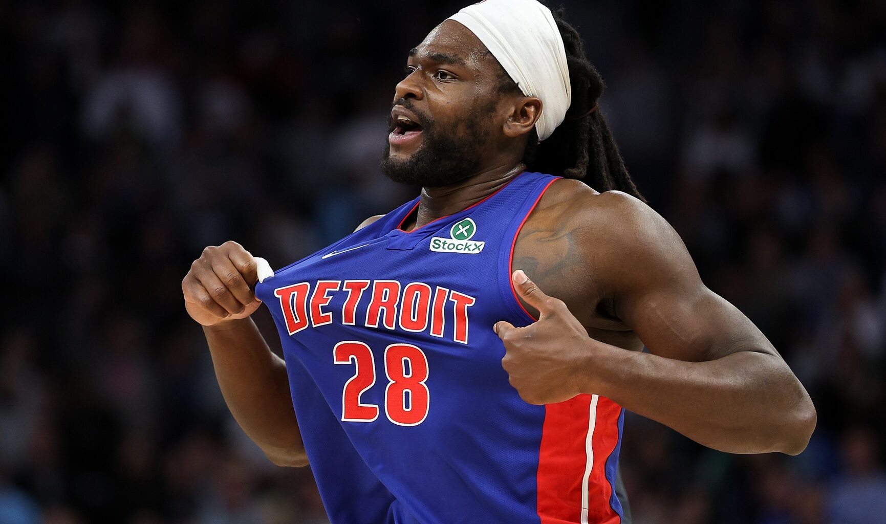 Mar 30, 2025; Minneapolis, Minnesota, USA; Detroit Pistons center Isaiah Stewart (28) gestures towards the crowd after a fight against the Minnesota Timberwolves during the second quarter at Target Center. Stewart was later ejected from the game. Mandatory Credit: Matt Krohn-Imagn Images