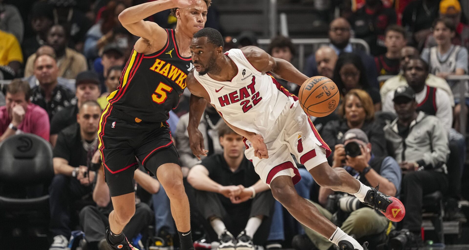 Will Hawks Get Contract Extension Done With Defensive Star?