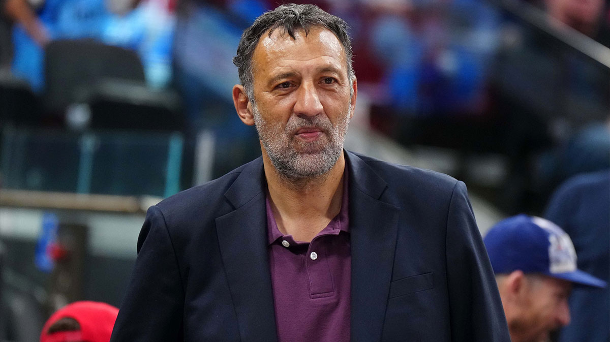 Vlade Divac attends the game between the Sacramento Kings and the LA Clippers at the Intuit Dome.
