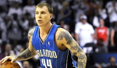 Barstool hires 'White Chocolate' Jason Williams as full-time staffer