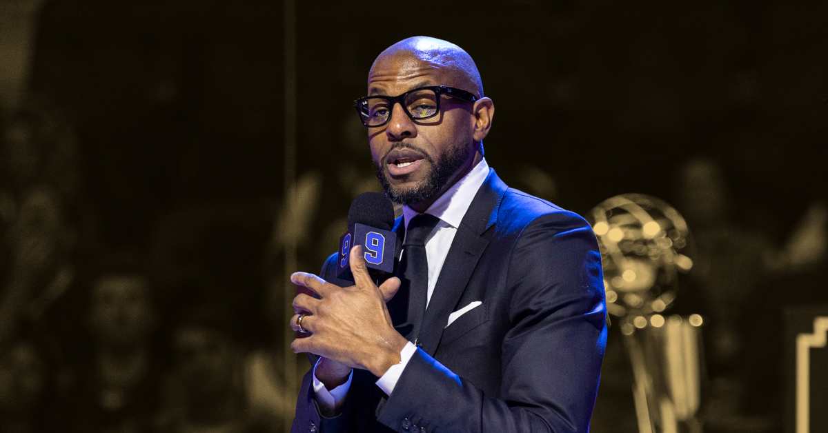 Andre Iguodala cut teammate a check on his 23rd birthday - Basketball Network