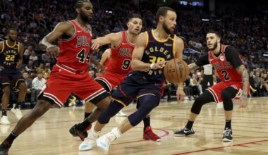 Stephen Curry scores 21 points in Warriors' 131-106 victory over the Bulls