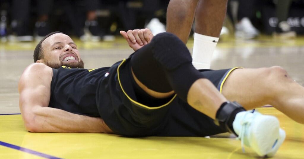 Stephen Curry listed as questionable for Warriors vs. Heat in Miami