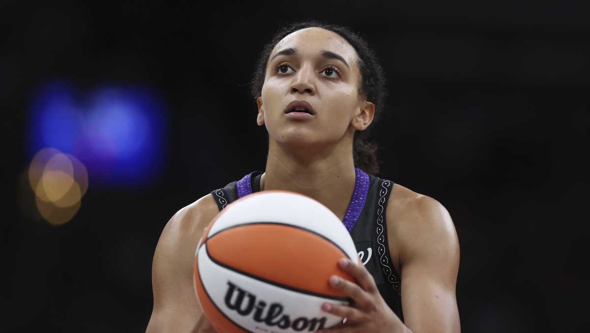 Celtics' owner's $325M bid to buy and move Connecticut Sun not yet approved by WNBA