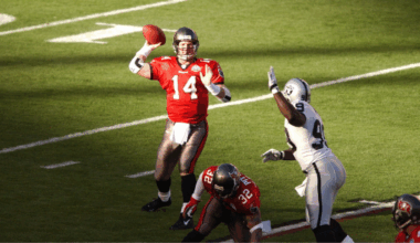 Super Bowl-winning quarterback chasing another title by competing in Pop-A-Shot National Championship