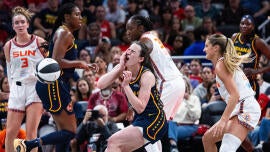 Flagrant foul on Caitlin Clark sparks chippy moment in Fever-Sun, officiating rant from coach Stephanie White