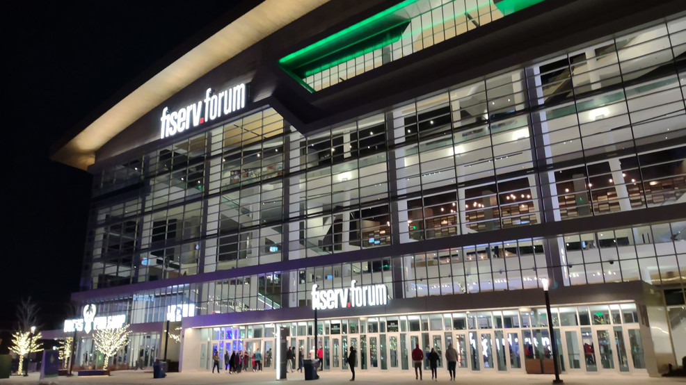 Bucks seeking hype team members, trampoline dunkers and musicians for upcoming season