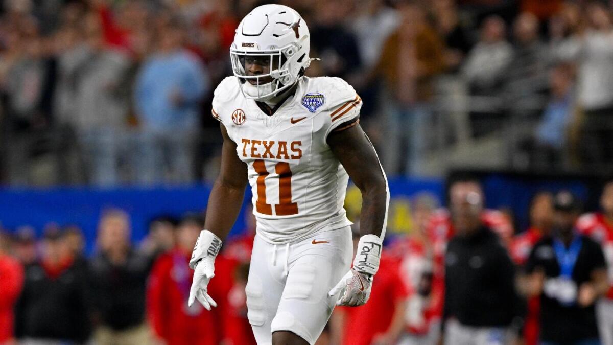 2025 College football win total picks, SEC futures bets, top contenders: Expert says take Texas over 9.5 wins