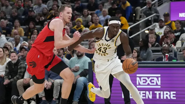 Jakob Poeltl and Pascal Siakam