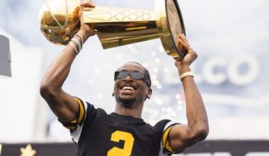 Hamilton presents NBA superstar Shai Gilgeous-Alexander key to city