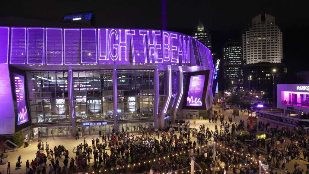 Sacramento Kings to open season in Phoenix; home opener against Utah