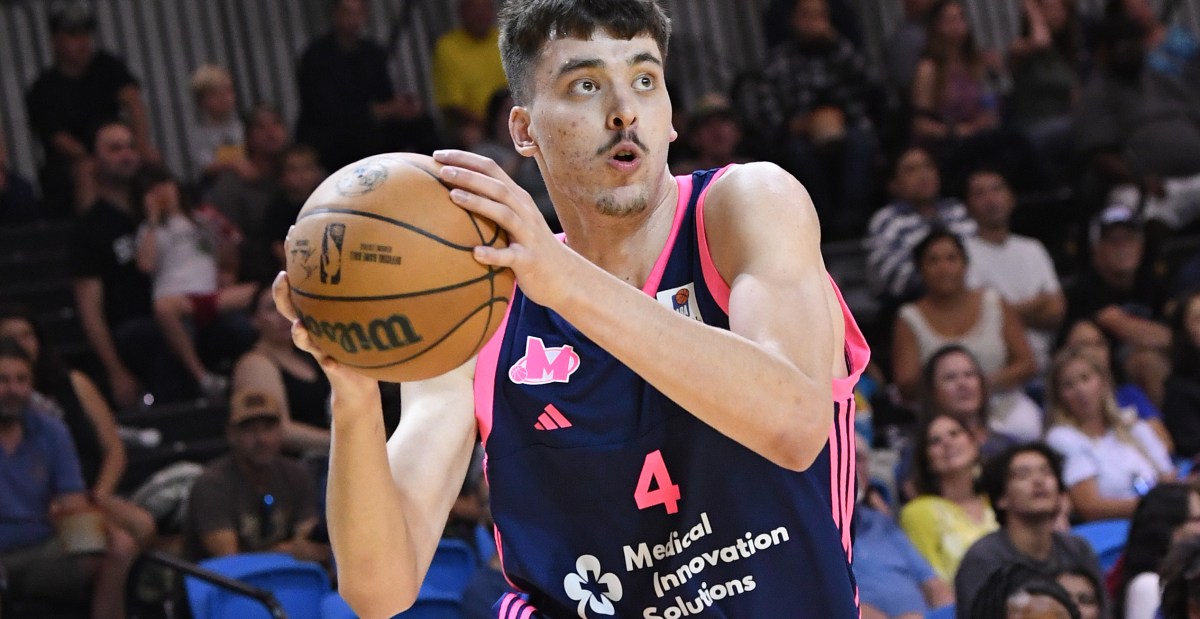 Andrija Jelavic expected to be in Lexington for fall semester, per report