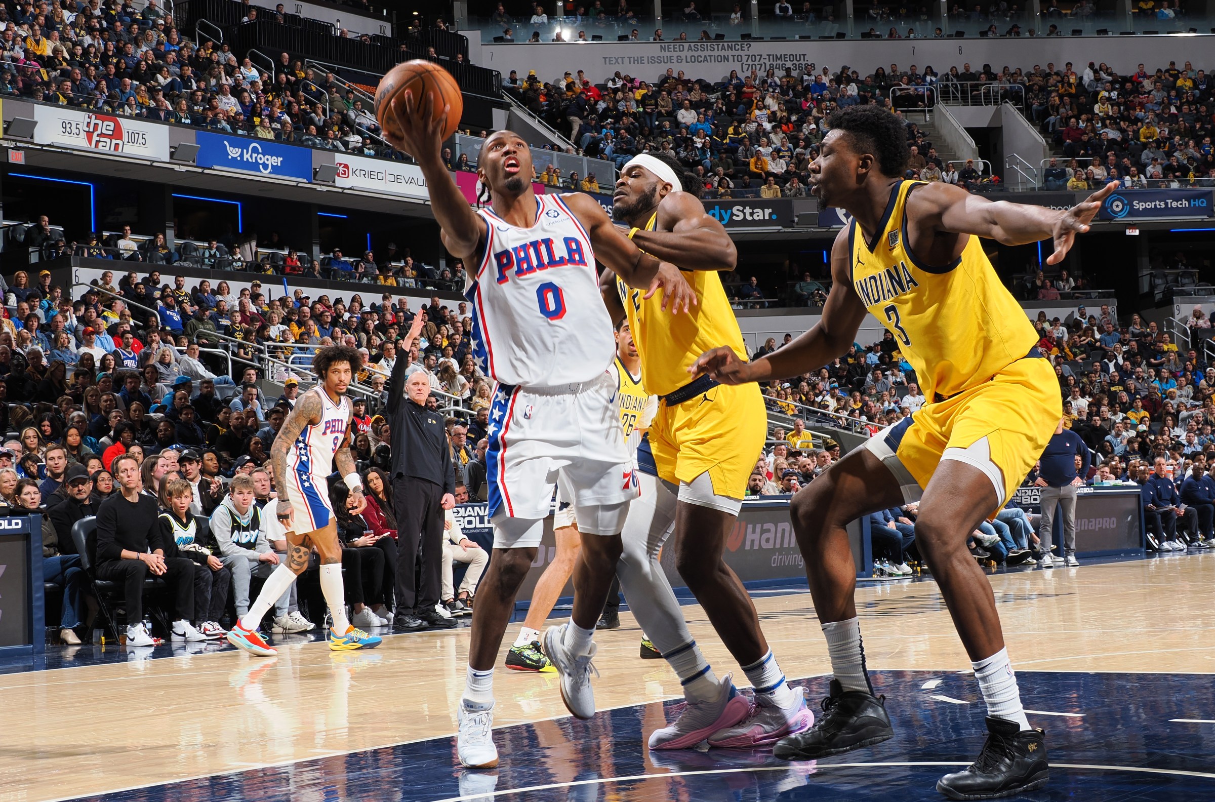 INDIANAPOLIS, IN - JANUARY 18: Tyrese Maxey #0 of the Philadelphia 76ers drives to the basket during the game against the Indiana Pacers on January 18, 2025 at Gainbridge Fieldhouse in Indianapolis, Indiana. NOTE TO USER: User expressly acknowledges and agrees that, by downloading and or using this Photograph, user is consenting to the terms and conditions of the Getty Images License Agreement. Mandatory Copyright Notice: Copyright 2025 NBAE (Photo by Ron Hoskins/NBAE via Getty Images)