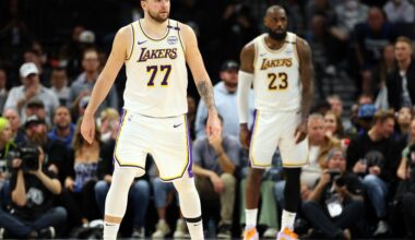 6 NBA teams falling behind their rivals for next season